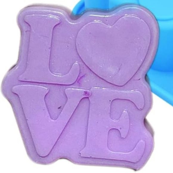 NWOT Set of 3 Love Me Rose Love Peace Heart Silicone Soap Cake Molds Set - Picture 8 of 10